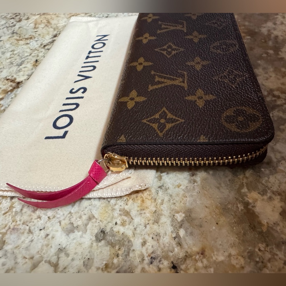 ๐ EUC Louis Vuitton Monogram Clemence Wallet Freesia Pink - Picture 5 of 10